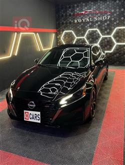 نيسان ألتيما